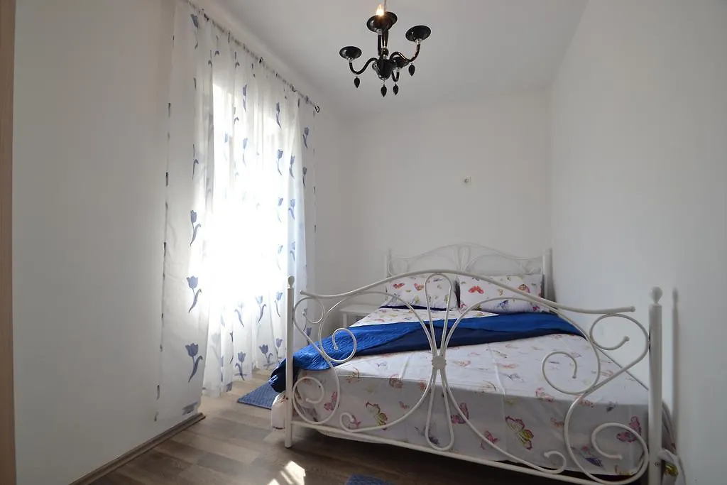 Villa Pistan Murvica  Murvica (Policnik)