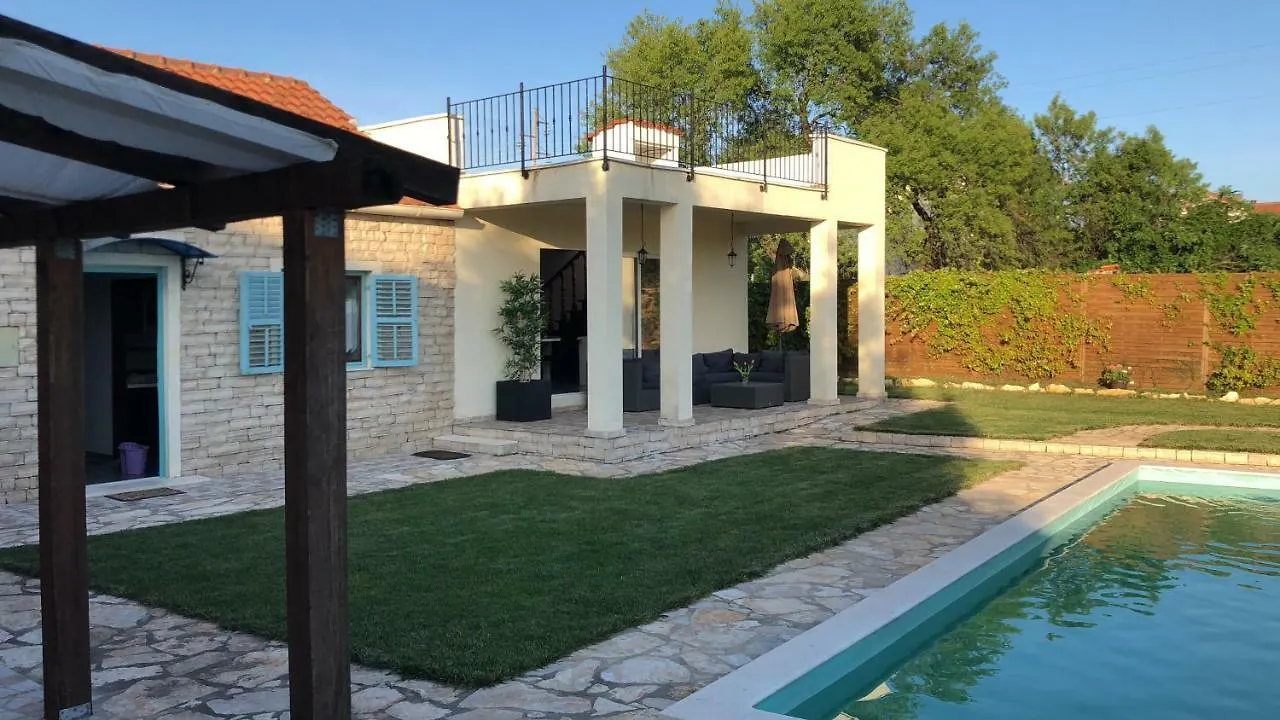 Villa Pistan Murvica  0*, Murvica (Policnik)